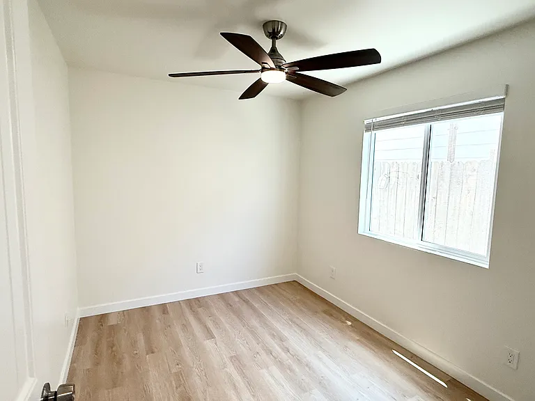 4636 Muir Ave #1 — Photo 12