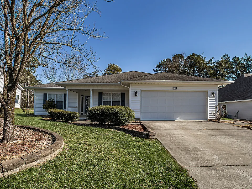 190 Amohi Way