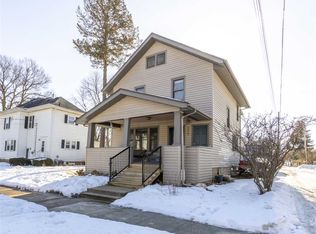 215 E 9th St, Cedar Falls, IA 50613