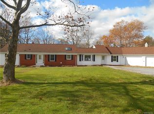 5950 Hunters Creek Rd, South Wales, NY 14139
