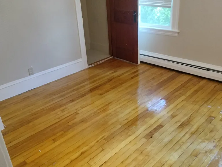 114 Sterling St #2B — Photo 9