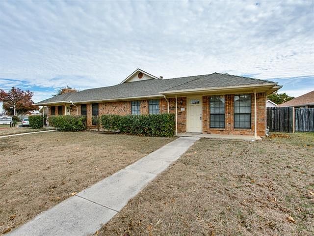 1st image of 2436 Guerrero Dr
