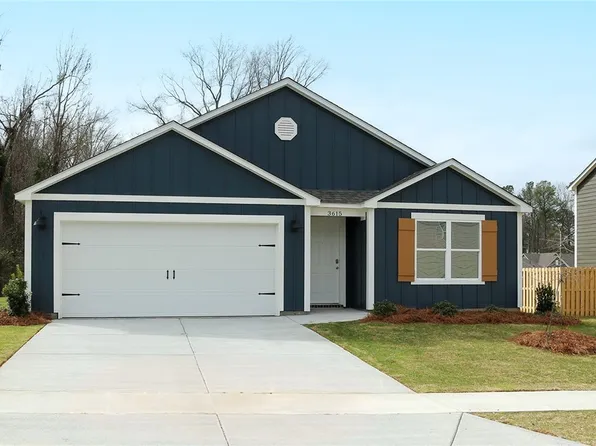 3615 Magnolia Hills Dr, Northport, AL 35473