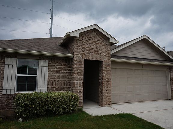 2nd image of 1308 Parkwood