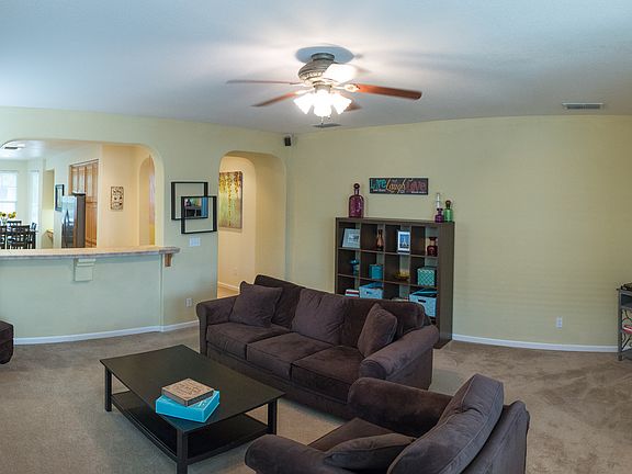 3rd image of 1941 Dawnelle Way