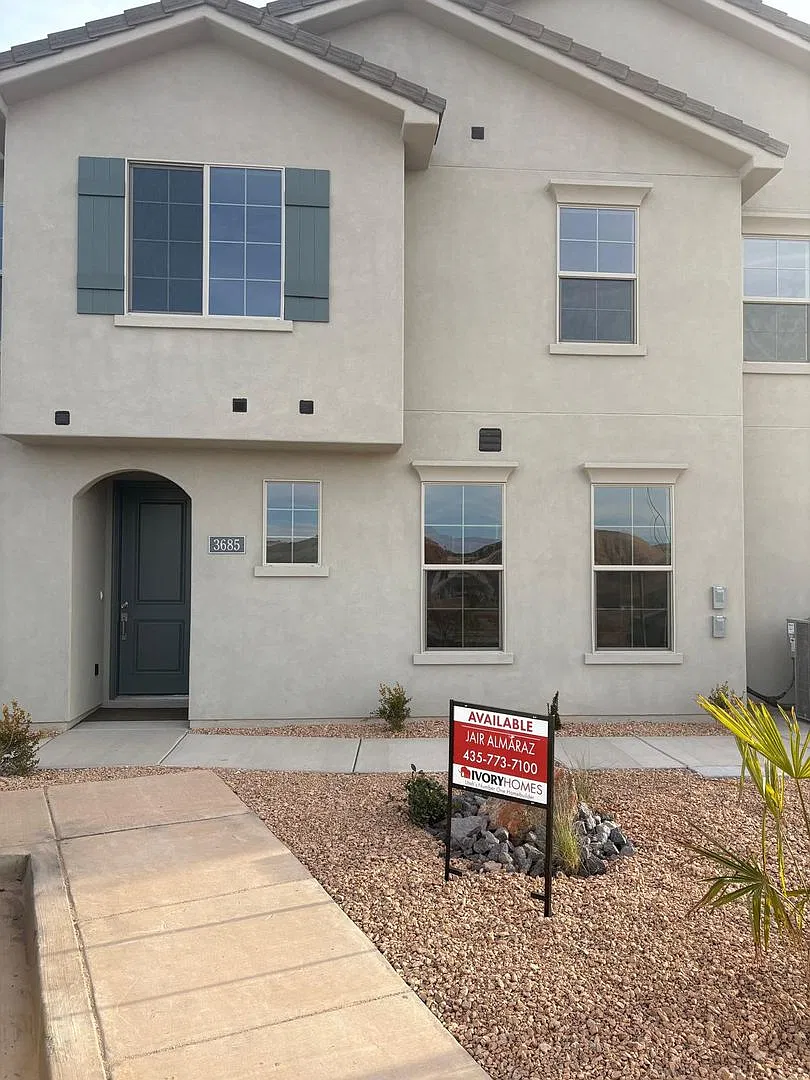 Ivory Homes Townhome — Photo 2