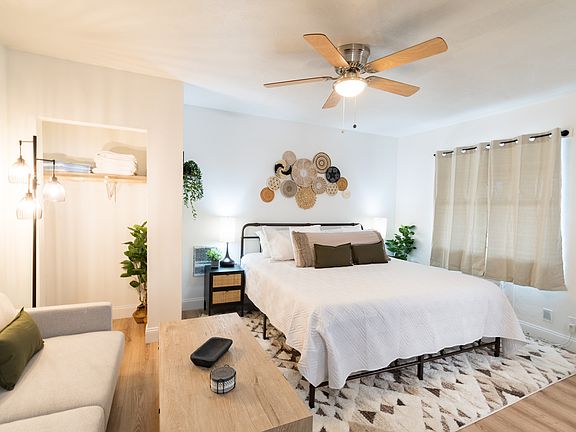 5th image of 1207 E River Dr #11
