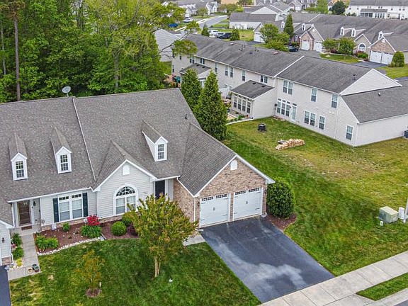 4th image of 37986 Bayview Cir E