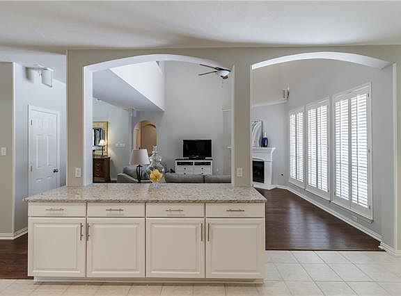 4th image of 2507 Highgate Dr