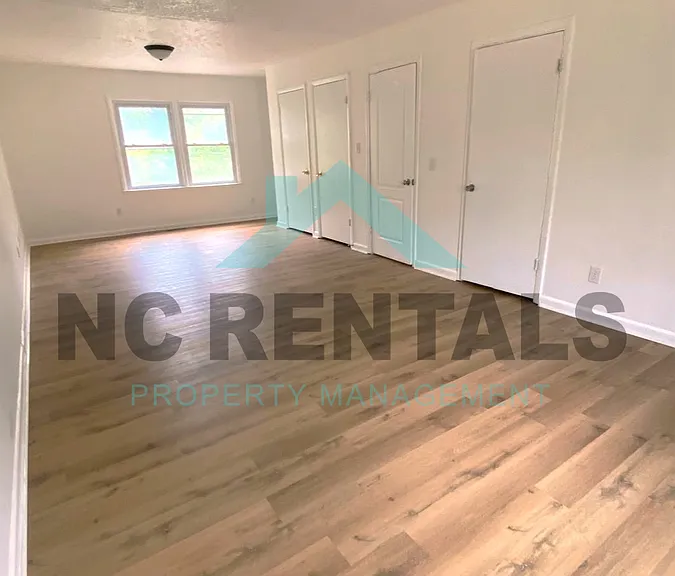 730 Motor Rd — Photo 18