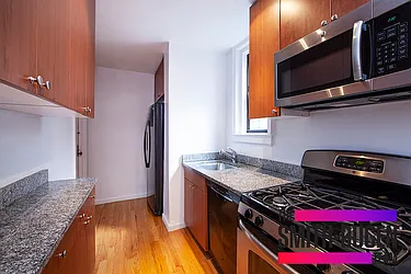 Rented by R New York