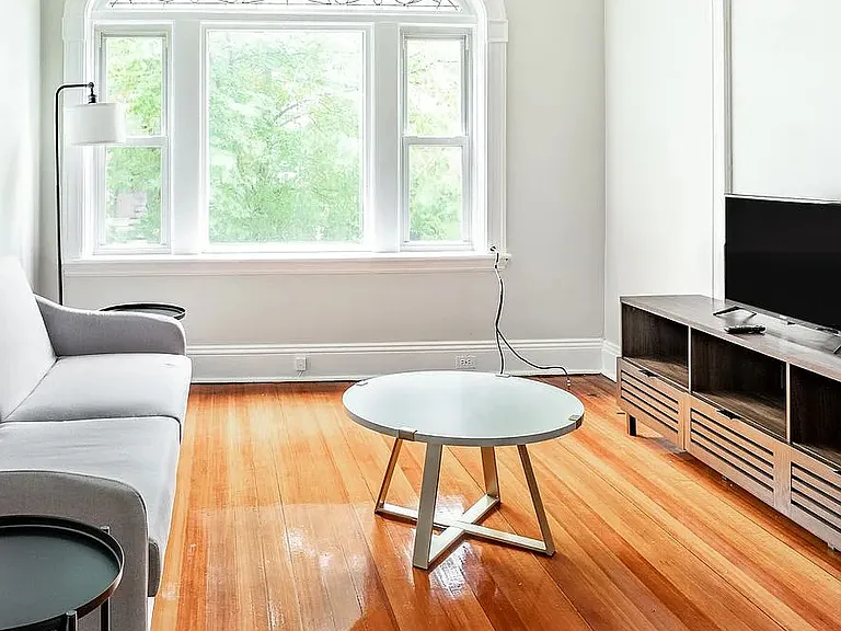 10 Strathmore Rd #3 — Photo 17