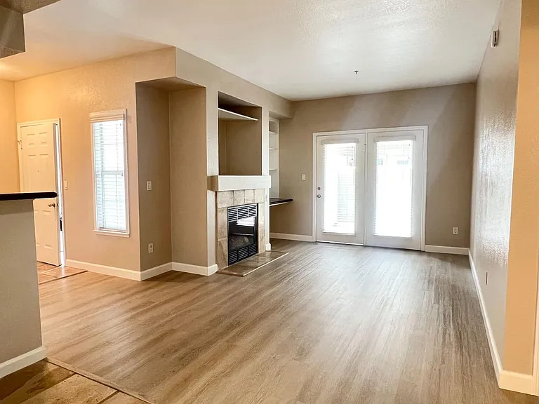 885 Halidon Way #314 — Photo 6