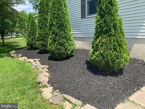 2nd image of 3029 Rosetree Ln