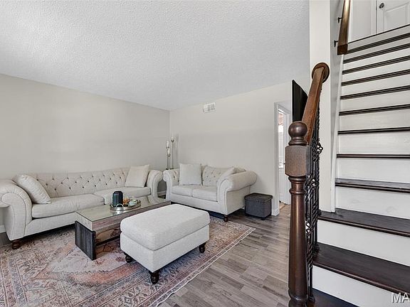 5th image of 1003 Avenue H St