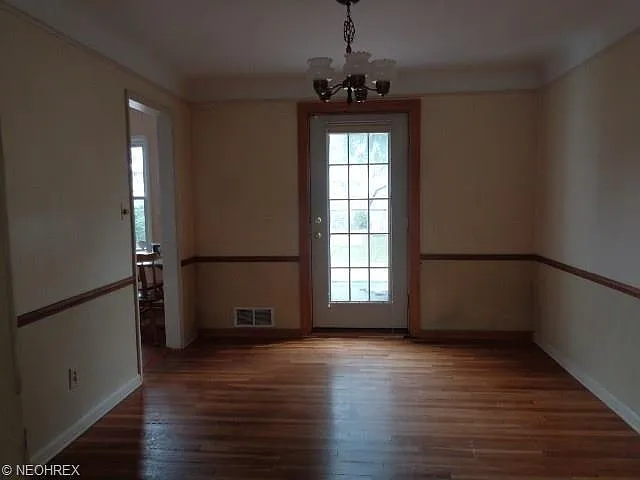 Dining Room - Covington Ave