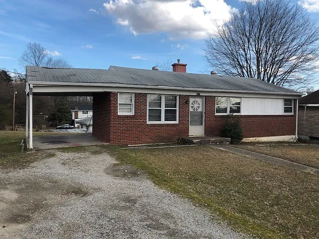 1162 Piney Forest Rd
