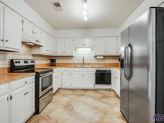 2nd image of 2433 Saint Simon Pl