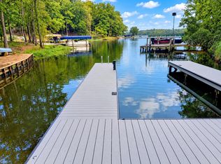 403 Long Shoals Dr, Eatonton, GA 31024