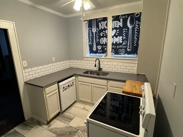 51 Richwood Ave, Morgantown, WV 26505