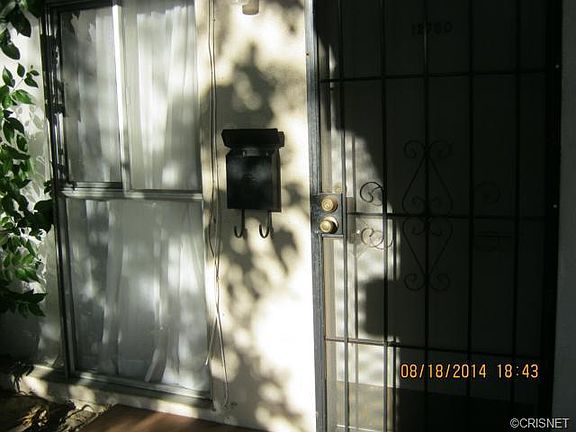 5th image of 12760 Oxnard St