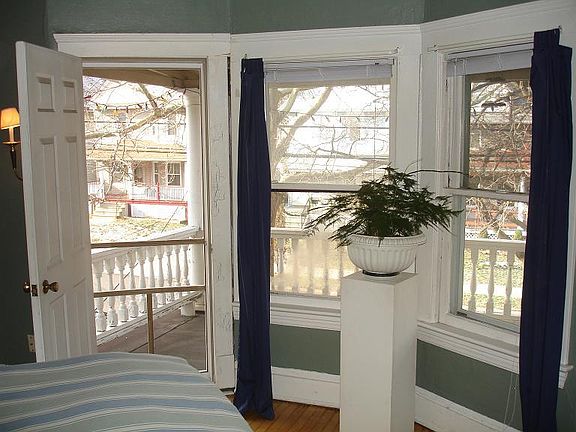 2nd image of 1325 Beach Ave APT 4
