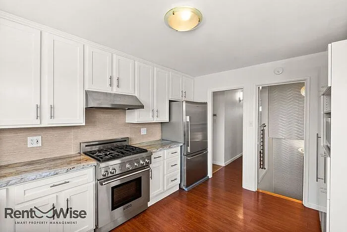 1120 Oakwood Dr — Photo 10