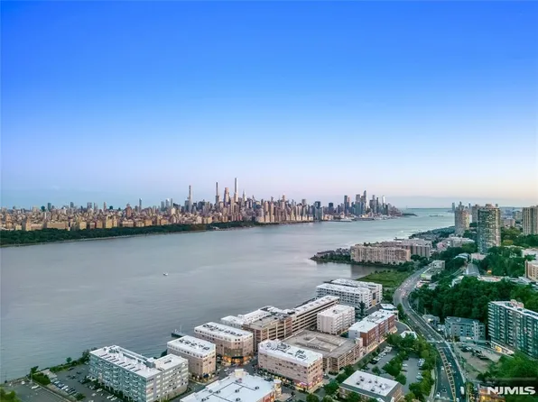 114 Pine Street image 4 of 35