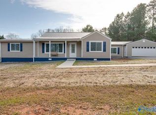 365 NE Morris Rd, Laceys Spring, AL 35754