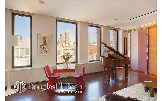 Sold by Douglas Elliman | media 24