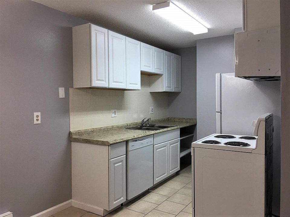 2nd image of 9702 52nd St W APT C