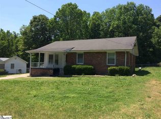 204 Redmond Dr, Fountain Inn, SC 29644