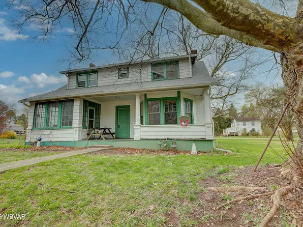 138 E Mechanic St, Muncy, PA 17756