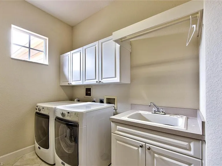 9657 Cypress Hammock Cir #202 — Photo 34