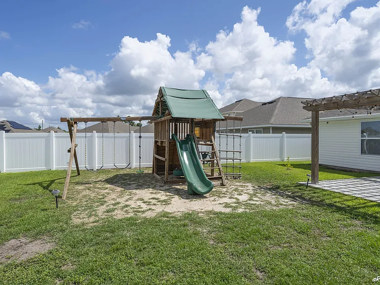 138 Ryder Ln — Photo 12