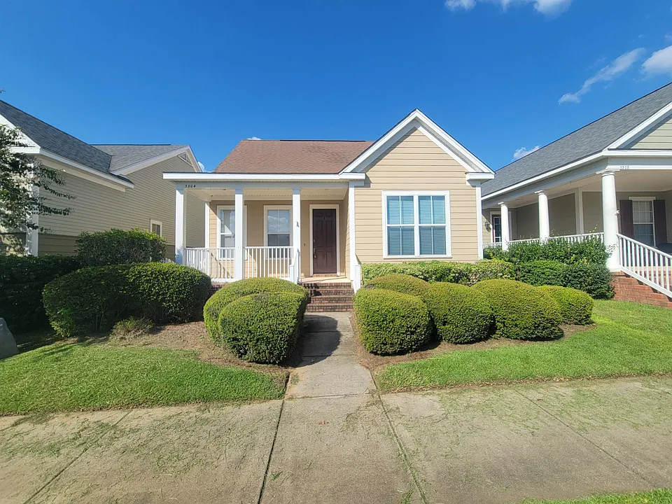 3304 Calumet Dr