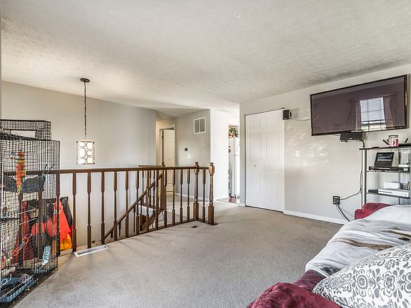 2nd image of 2894 Arrowsmith Dr