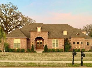 960 Woodley Green Ln, Cave Springs, AR 72718