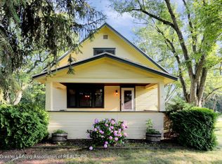 4327 Willoughby Rd, Holt, MI 48842