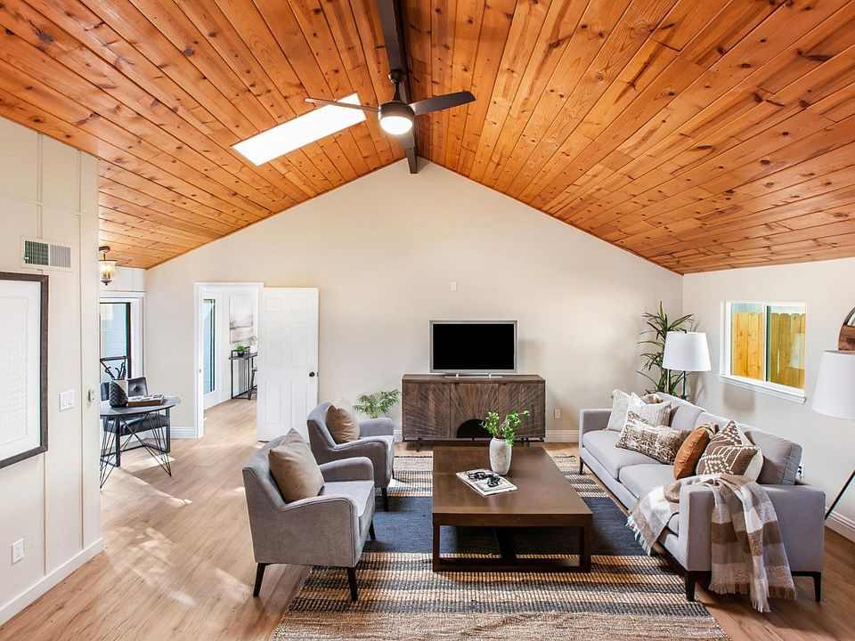1st image of 11223 Greenbriar Way