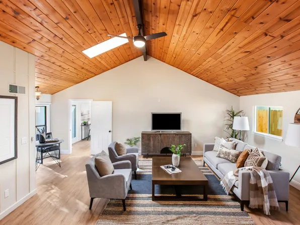 11223 Greenbriar Way, Auburn, CA 95602