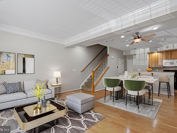4th image of 2221 Ivy Ln #G-9