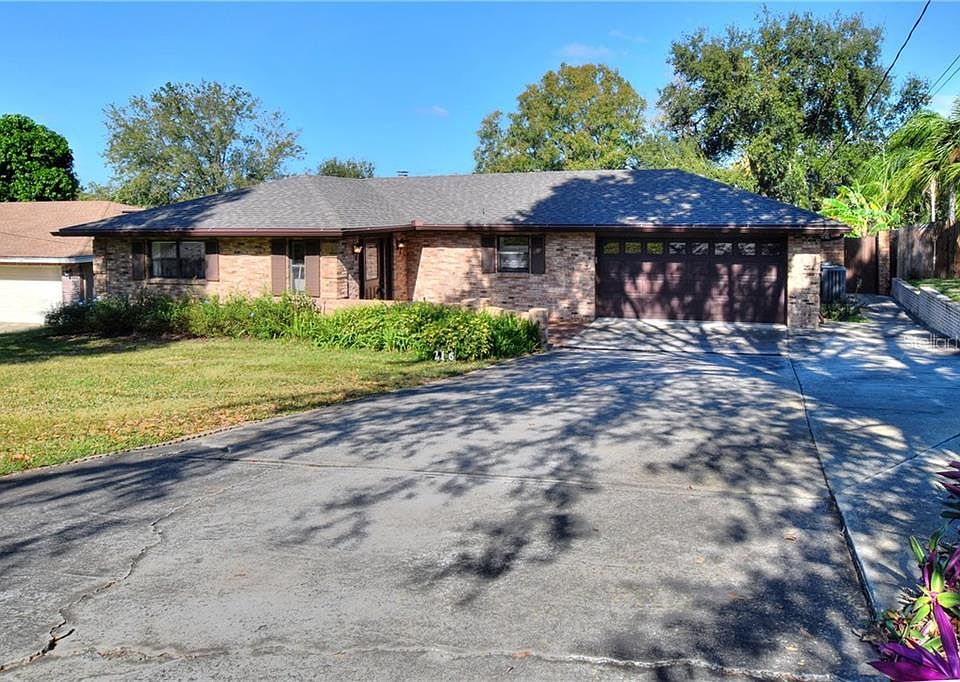 1st image of 216 SE Escambia Dr