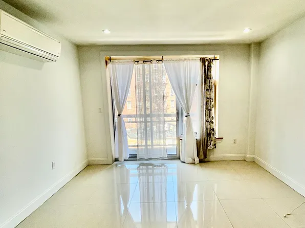 65-50 Austin Street image 18 of 19