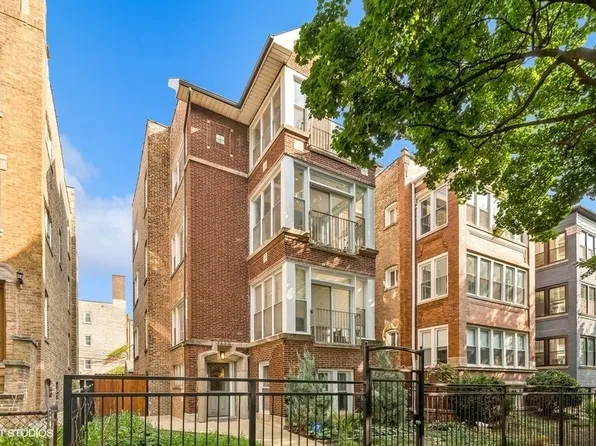 1330 W Winnemac Ave #2, Chicago, IL 60640