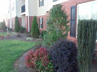 1528 Mallory Cir APT 302, Winston Salem, NC 27106