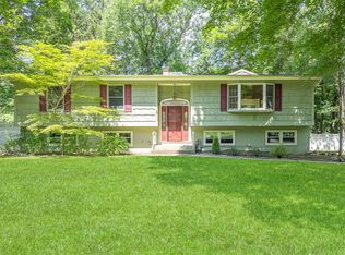 3 Brigadoon Dr, Suffern, NY 10901