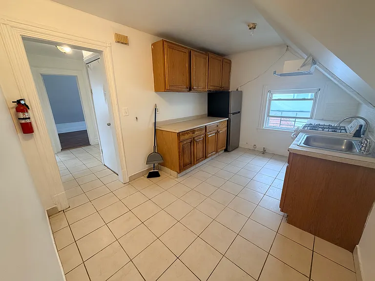269 Rich Ave #3 — Photo 5