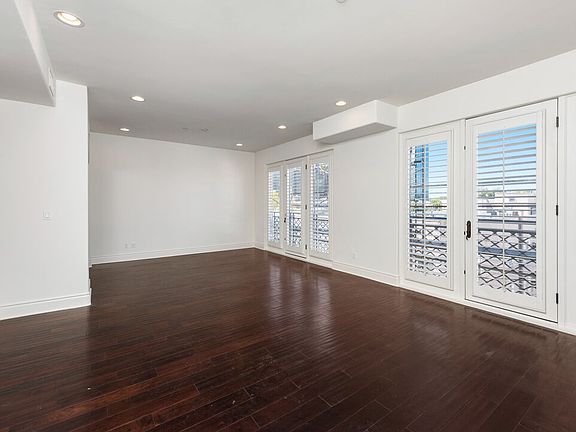 5th image of 137 S Spalding Dr Unit 403