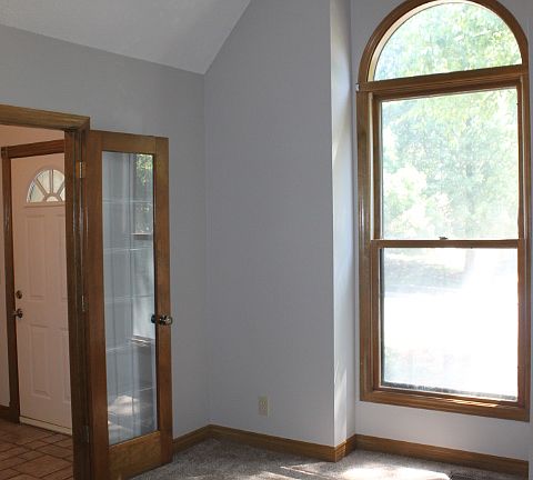 3rd image of 14816 Hemlock St